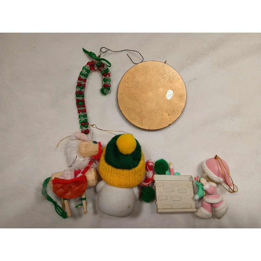 Lot of 5 Vintage Christmas Ornaments Snow Man Bell Figures Mixed Material‎